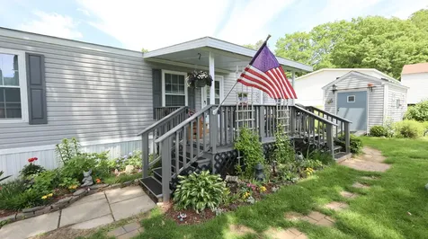 45 Woodside Drive Lisbon ME 04250