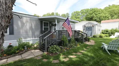45 Woodside Drive Lisbon ME 04250