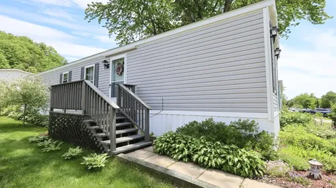 45 Woodside Drive Lisbon ME 04250