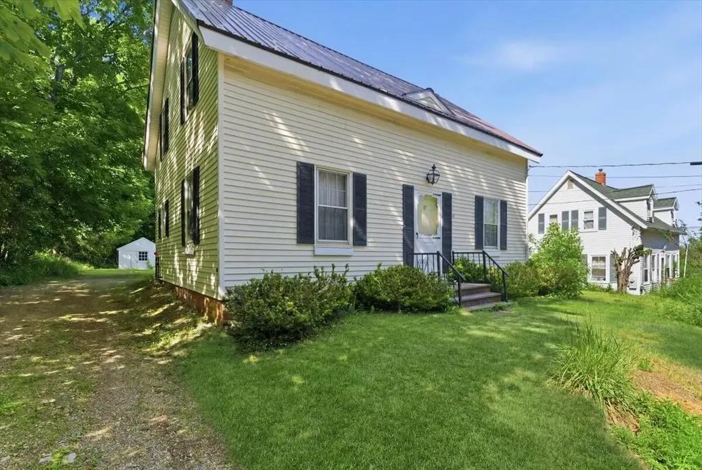 51 Northern Avenue Farmingdale ME 04345
