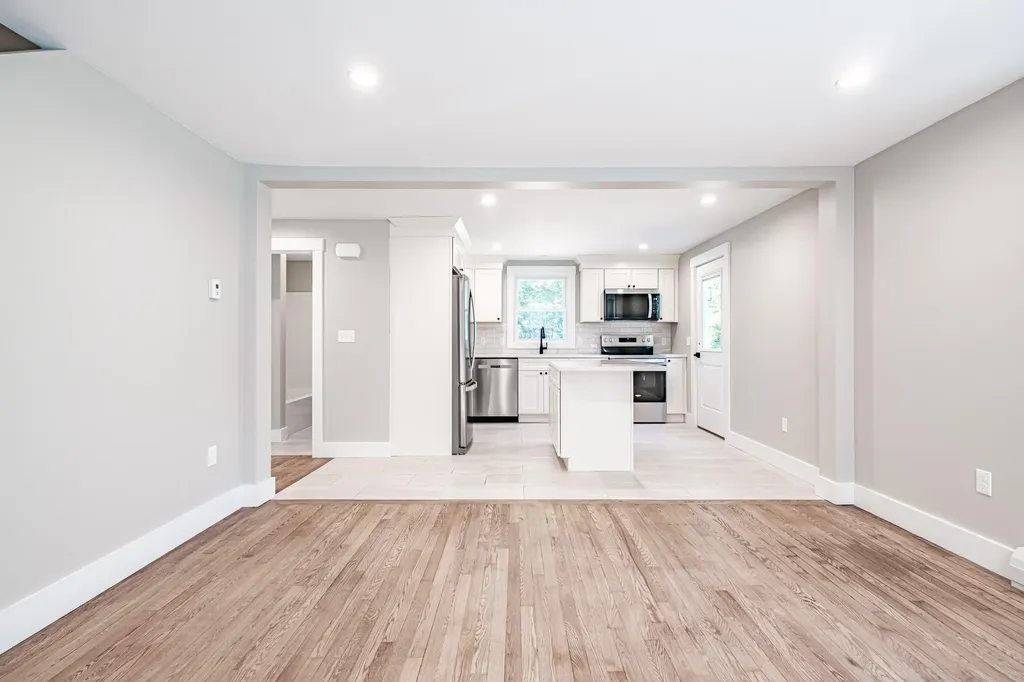219 Broadturn Road Scarborough ME 04074