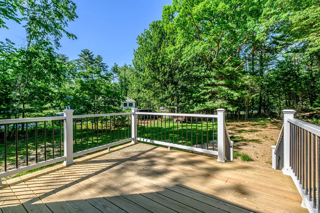 219 Broadturn Road Scarborough ME 04074