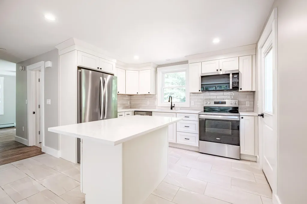 219 Broadturn Road Scarborough ME 04074
