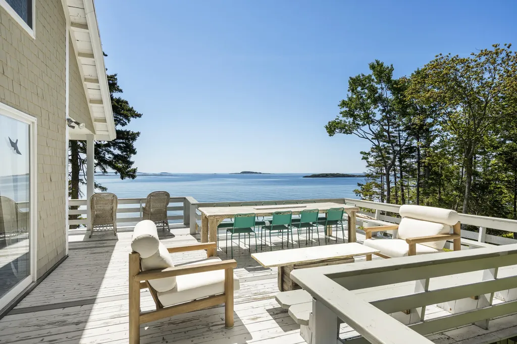 42 Ferris Road Harpswell ME 04066