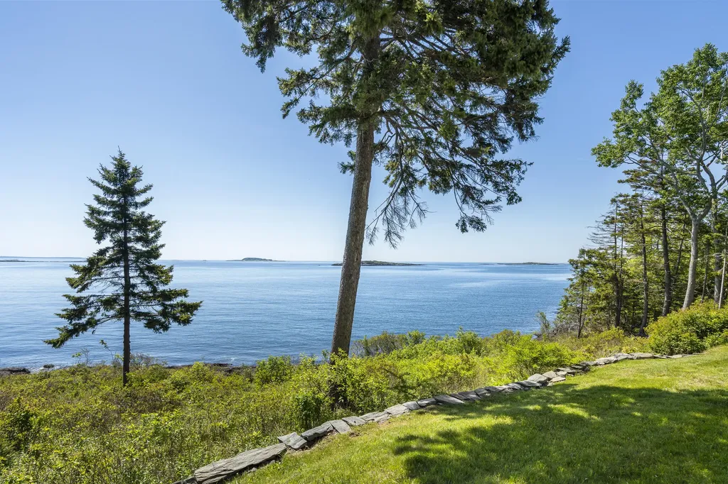 42 Ferris Road Harpswell ME 04066