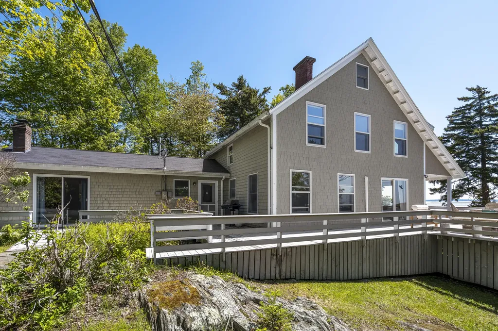 42 Ferris Road Harpswell ME 04066