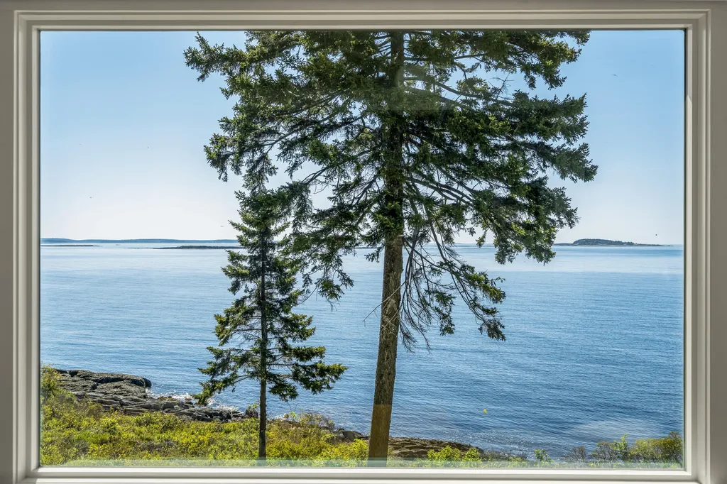 42 Ferris Road Harpswell ME 04066