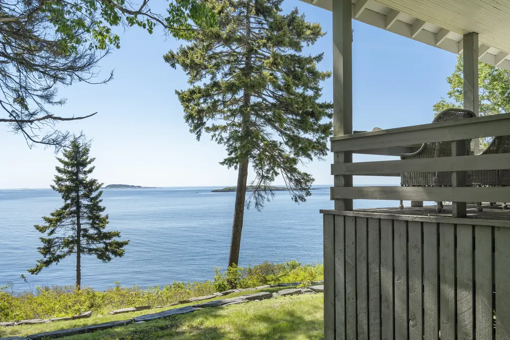 42 Ferris Road Harpswell ME 04066