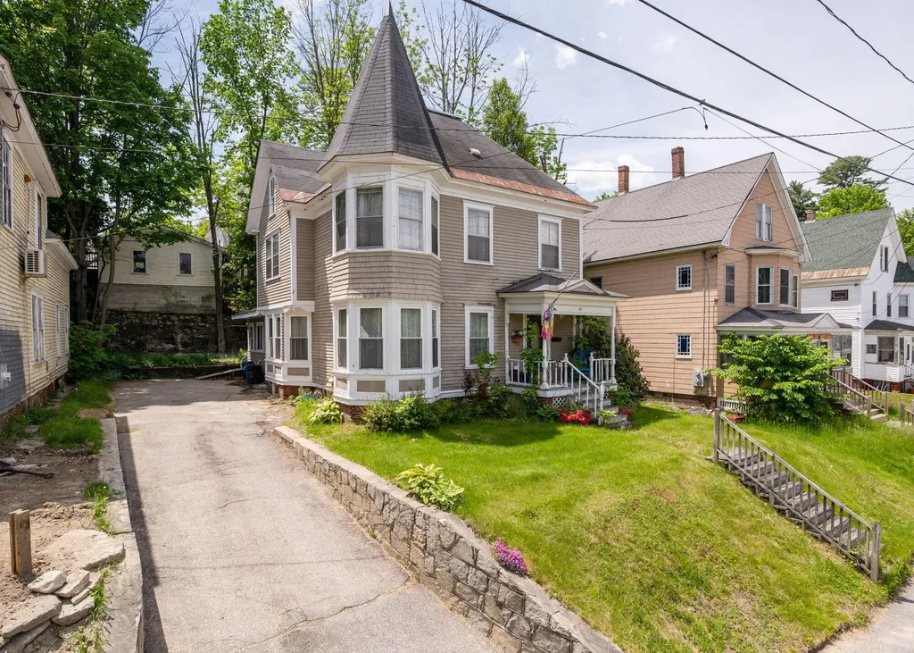 57 Washington Street Rumford ME 04276