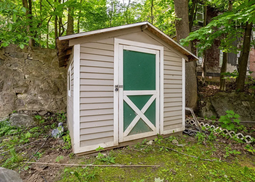 57 Washington Street Rumford ME 04276