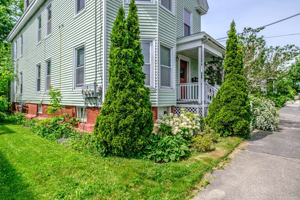 20 Sawyer Street Portland ME 04103