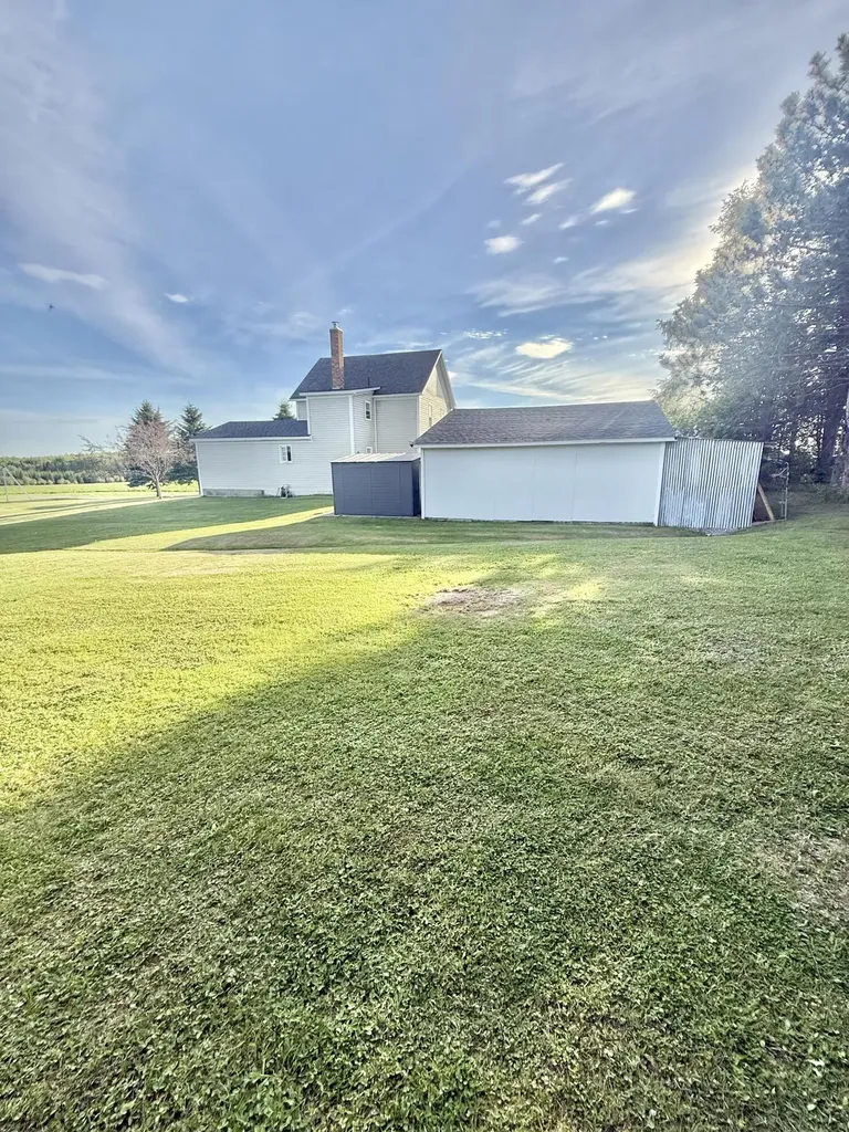 18 Talbot Road Madawaska ME 04773