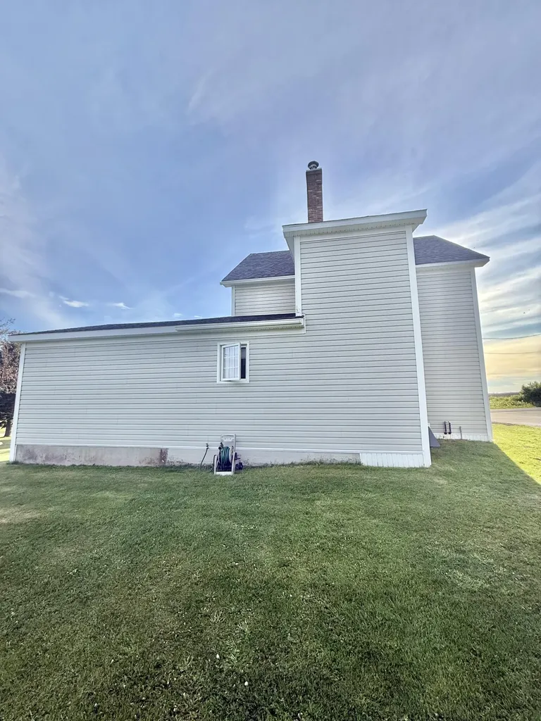 18 Talbot Road Madawaska ME 04773