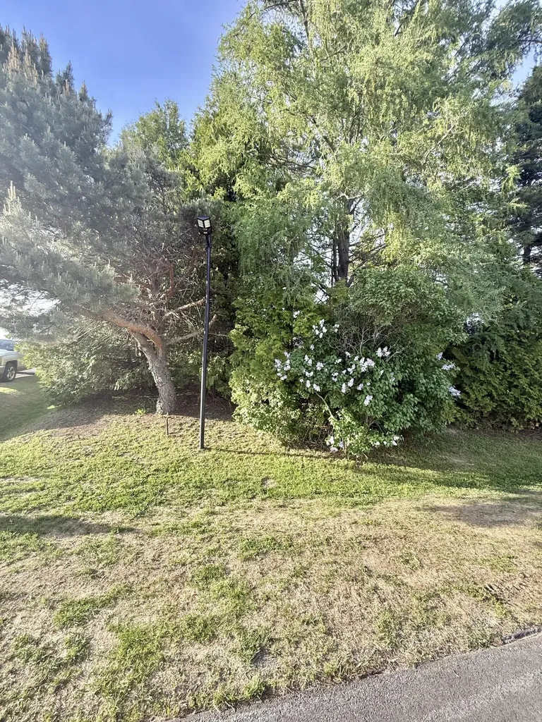 18 Talbot Road Madawaska ME 04773