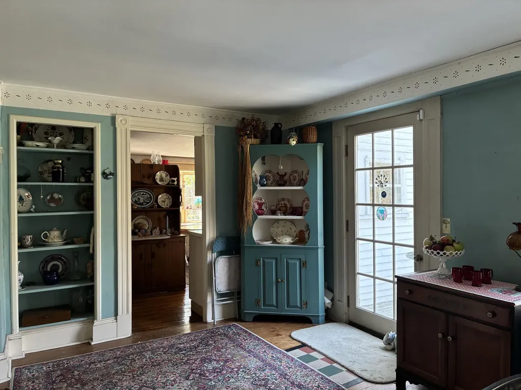 707 Newbury Neck Road Surry ME 04684