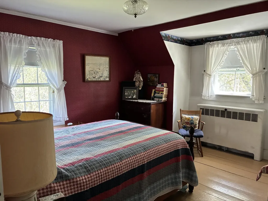 707 Newbury Neck Road Surry ME 04684