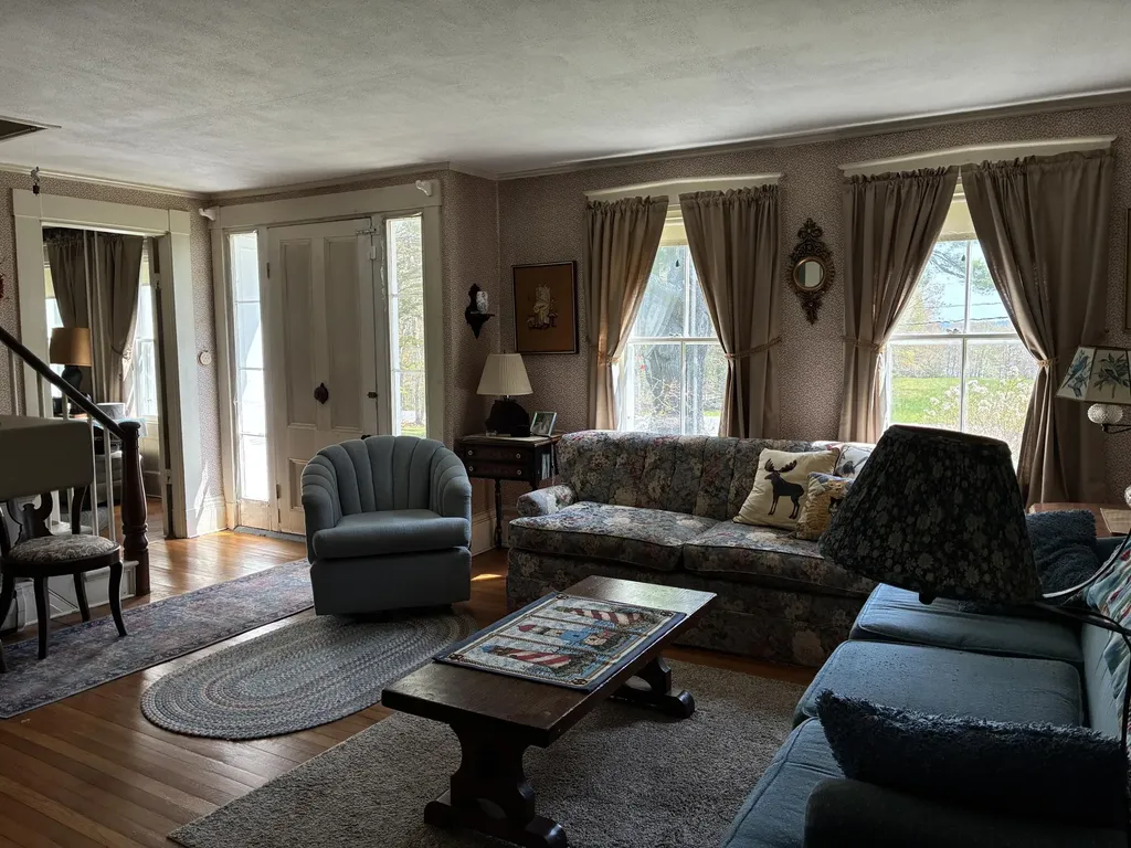 707 Newbury Neck Road Surry ME 04684