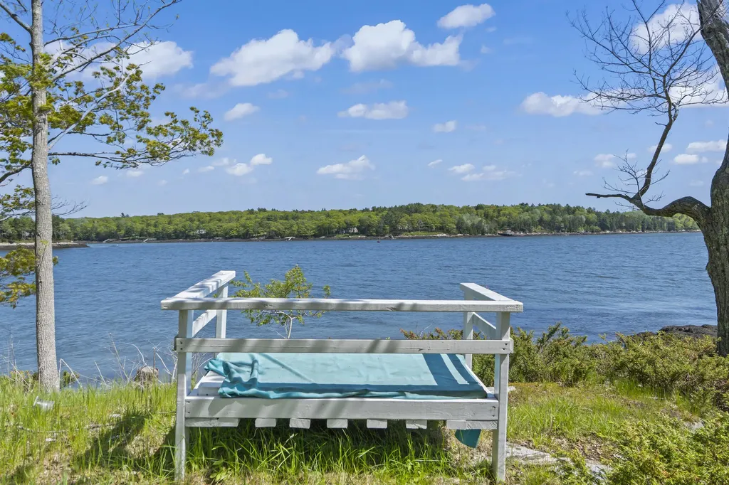 45 Bradley Road Westport Island ME 04578