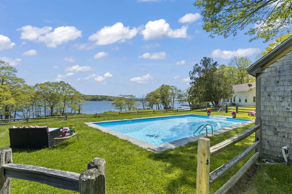 45 Bradley Road Westport Island ME 04578