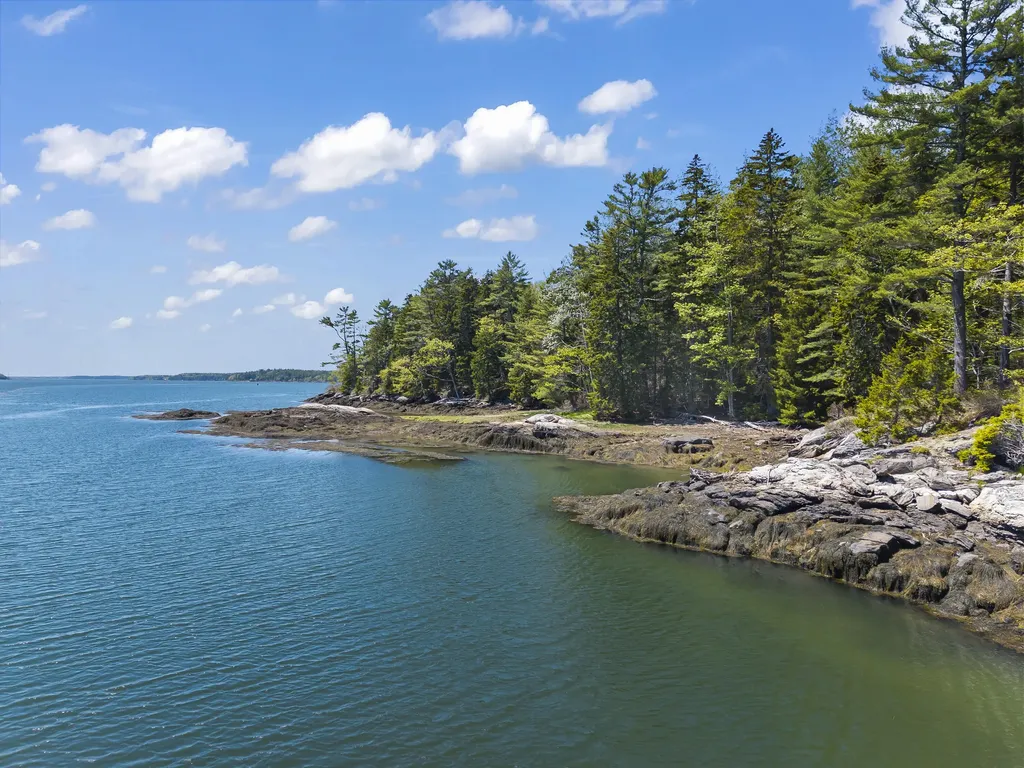 45 Bradley Road Westport Island ME 04578