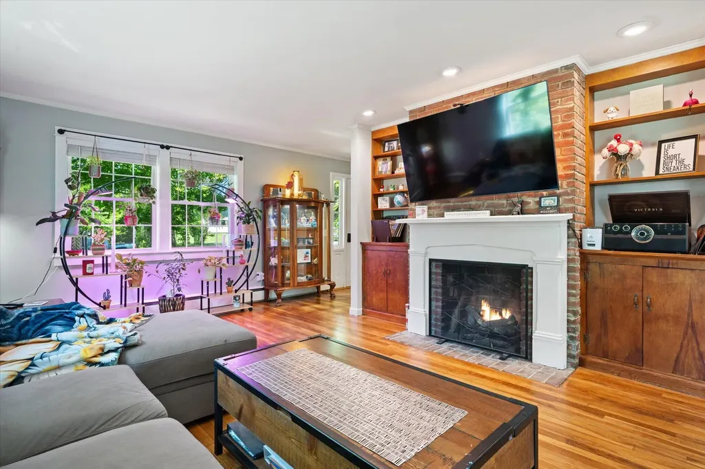 73 Edgewood Drive Brewer ME 04412