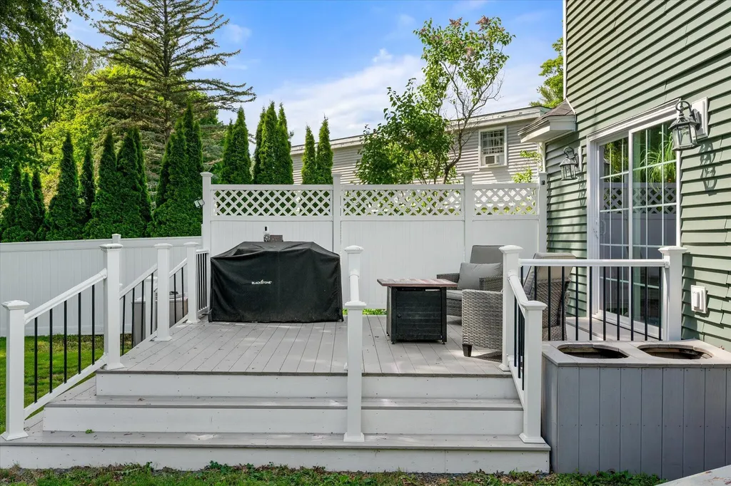 73 Edgewood Drive Brewer ME 04412