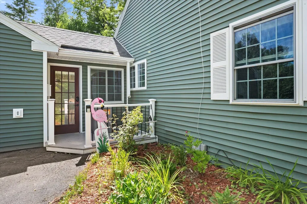 73 Edgewood Drive Brewer ME 04412