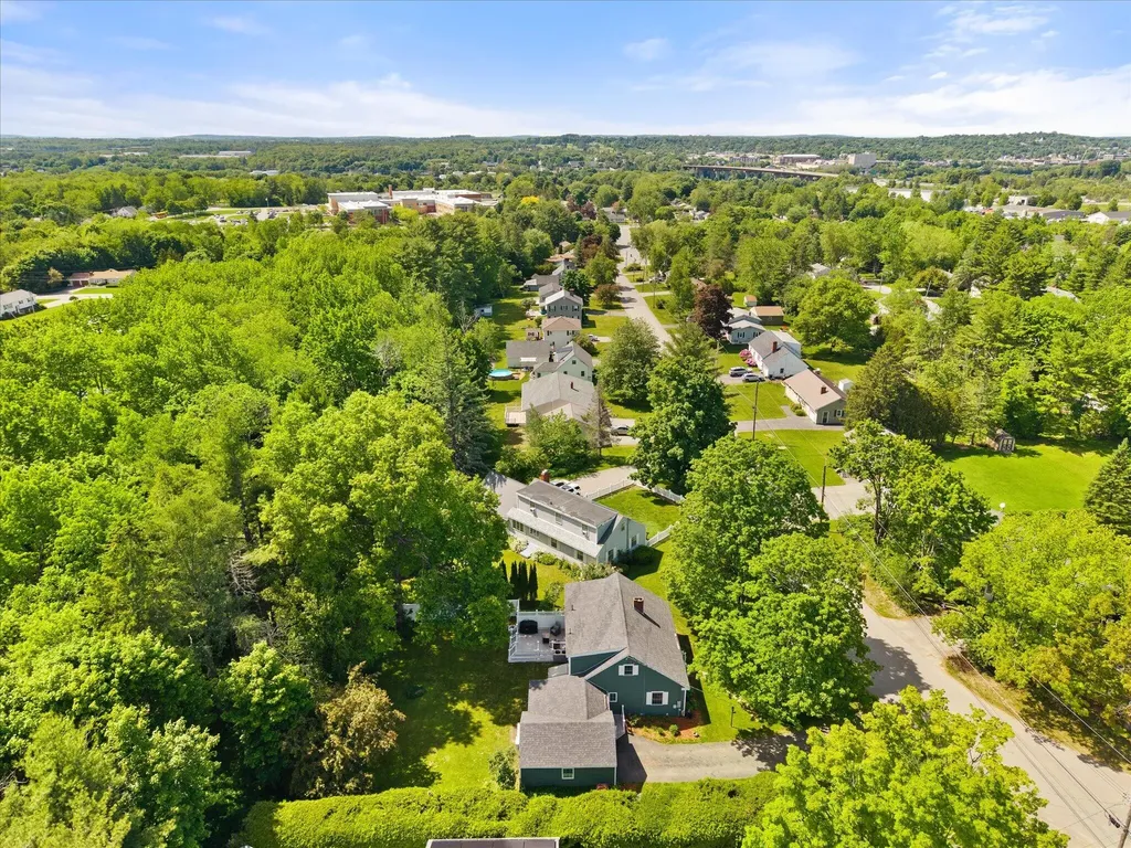 73 Edgewood Drive Brewer ME 04412