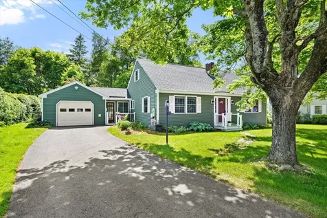 73 Edgewood Drive Brewer ME 04412