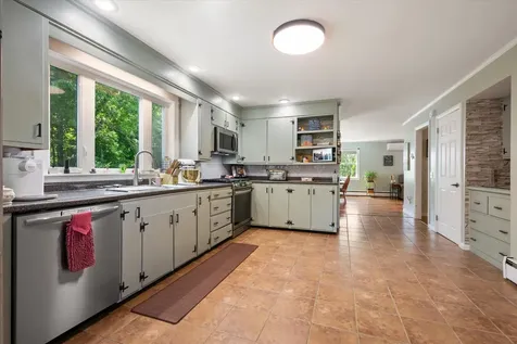 73 Edgewood Drive Brewer ME 04412
