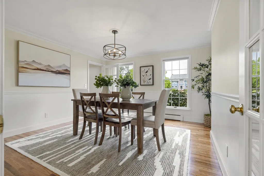 9 Birkdale Road Falmouth ME 04105