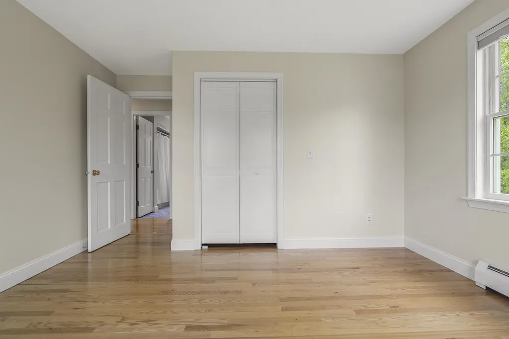 9 Birkdale Road Falmouth ME 04105