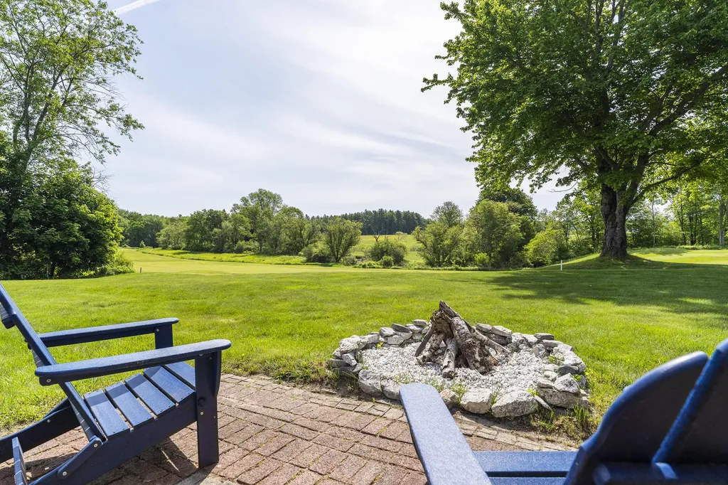 9 Birkdale Road Falmouth ME 04105