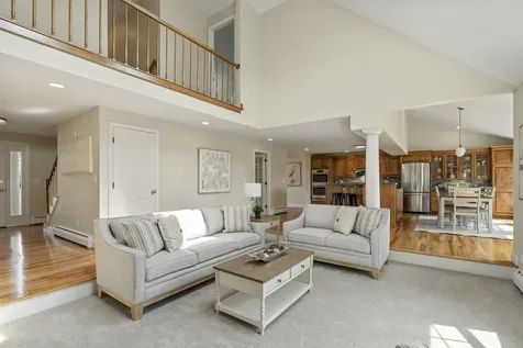 9 Birkdale Road Falmouth ME 04105
