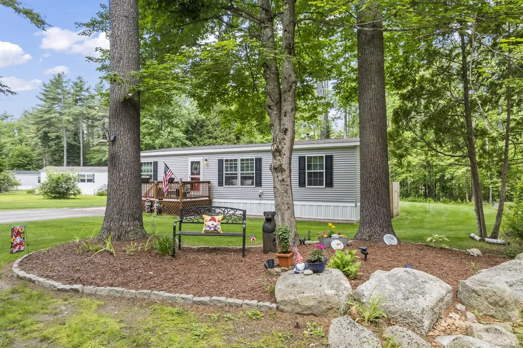 2196 Sanford Road Wells ME 04090