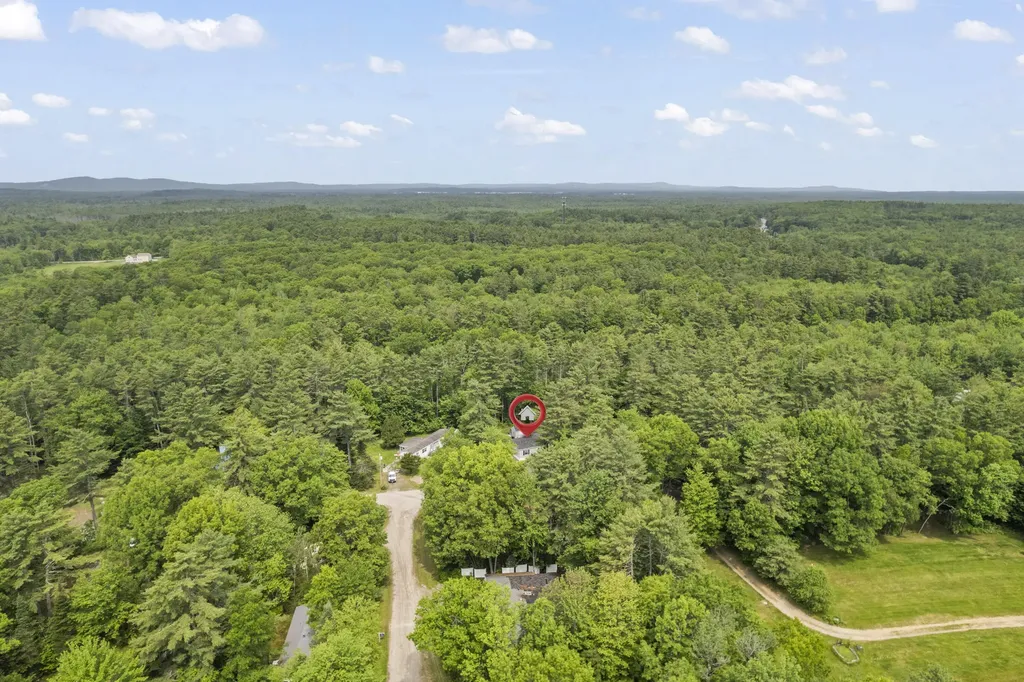 2196 Sanford Road Wells ME 04090