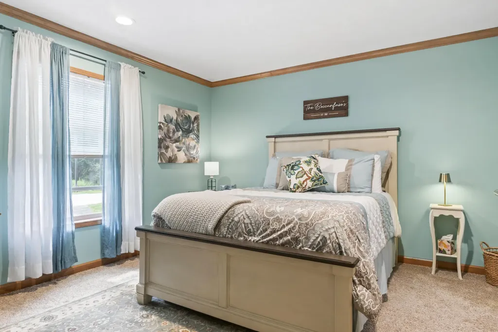 2196 Sanford Road Wells ME 04090