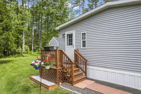 2196 Sanford Road Wells ME 04090