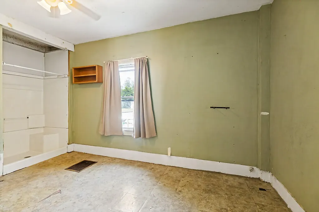 43 Fairfield Street Oakland ME 04963