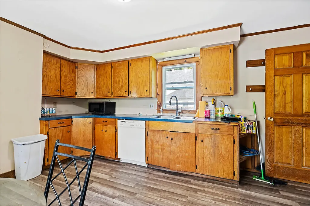 43 Fairfield Street Oakland ME 04963