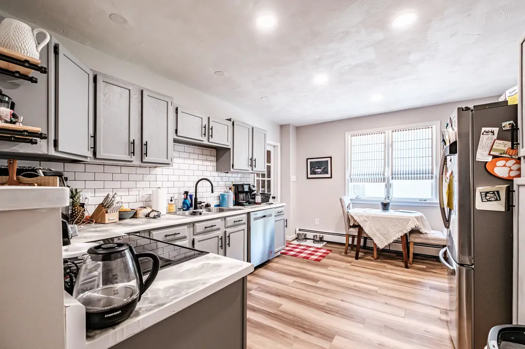 91 North Street Westbrook ME 04092