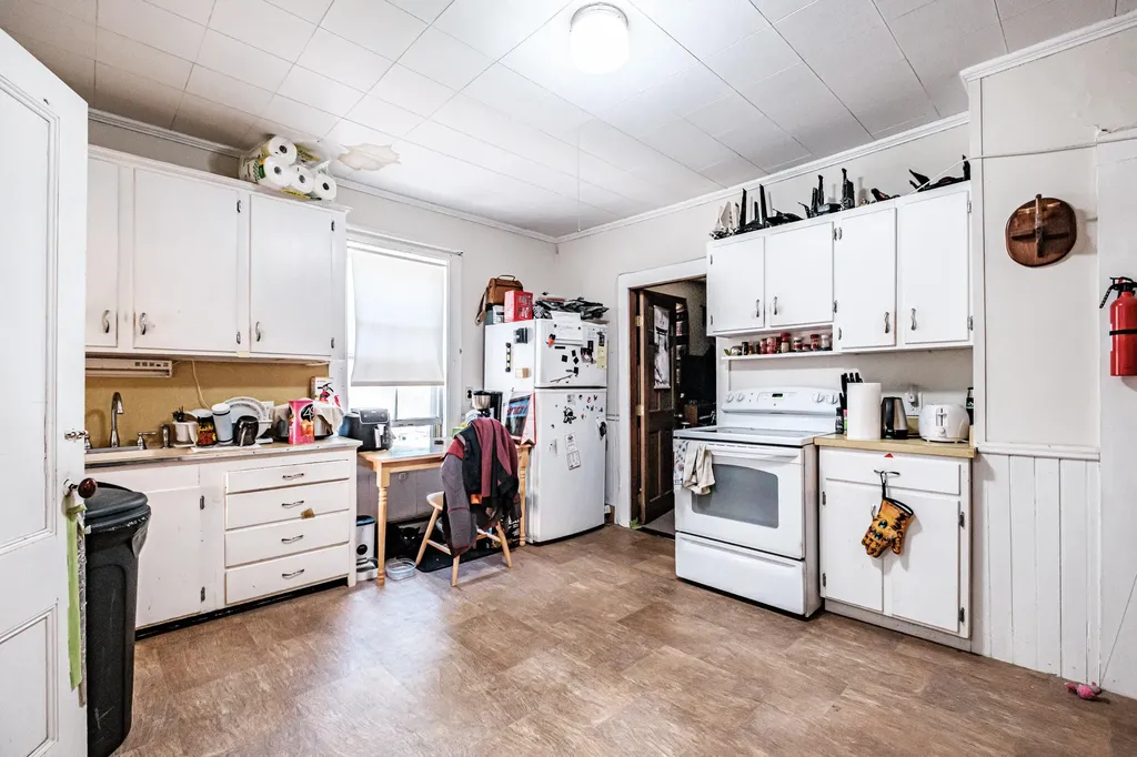 91 North Street Westbrook ME 04092