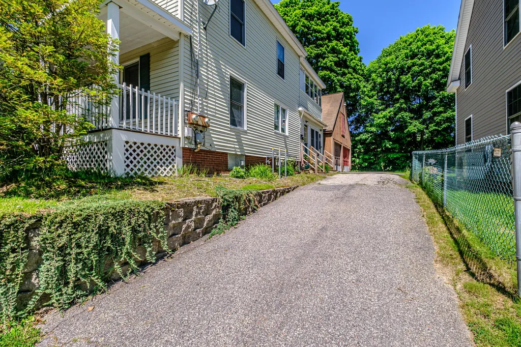 91 North Street Westbrook ME 04092
