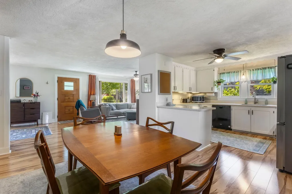 11 Southgate Avenue Biddeford ME 04005