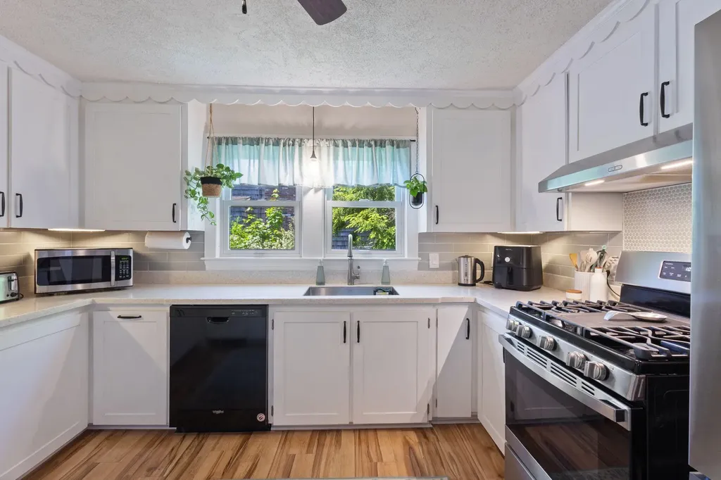 11 Southgate Avenue Biddeford ME 04005