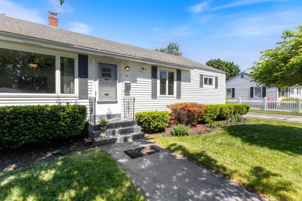 11 Southgate Avenue Biddeford ME 04005