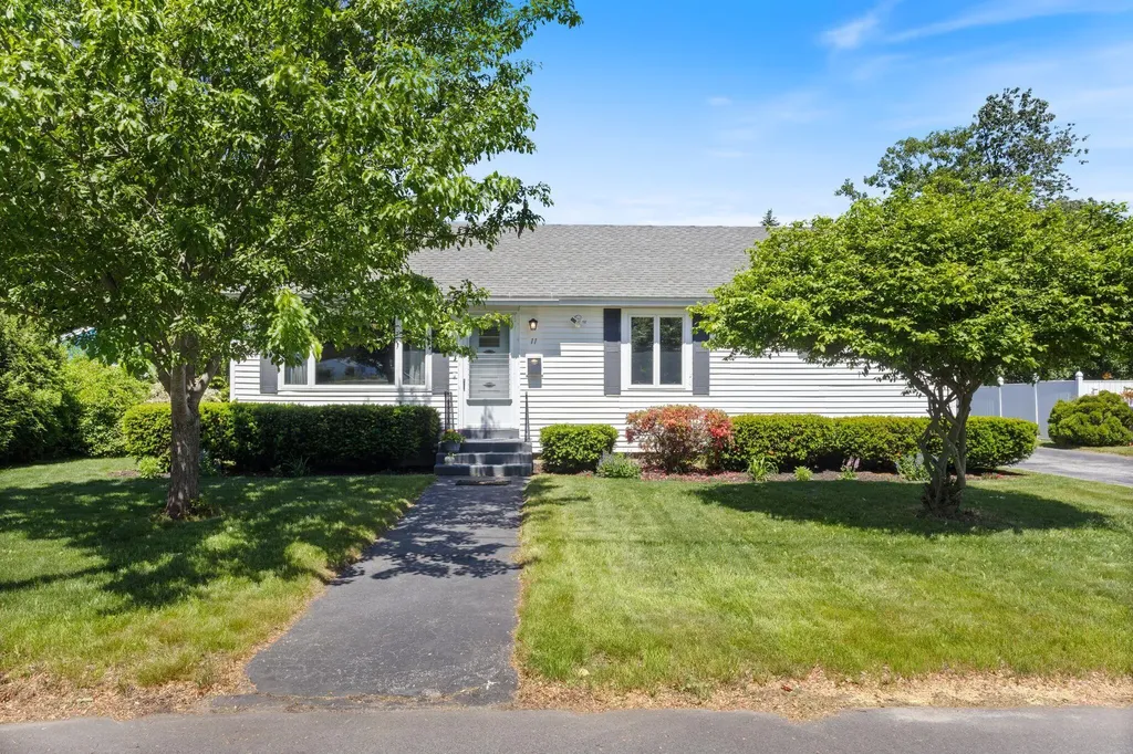 11 Southgate Avenue Biddeford ME 04005