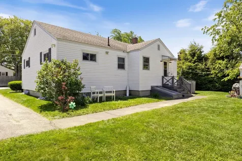 11 Southgate Avenue Biddeford ME 04005