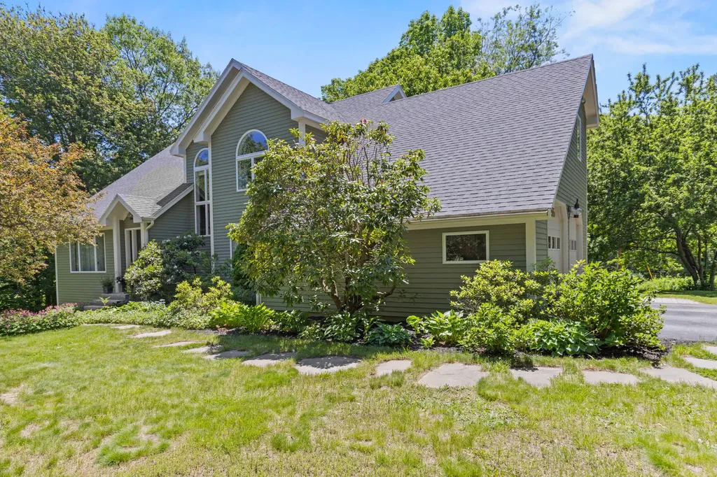 55 Higgins Lane South Portland ME 04106