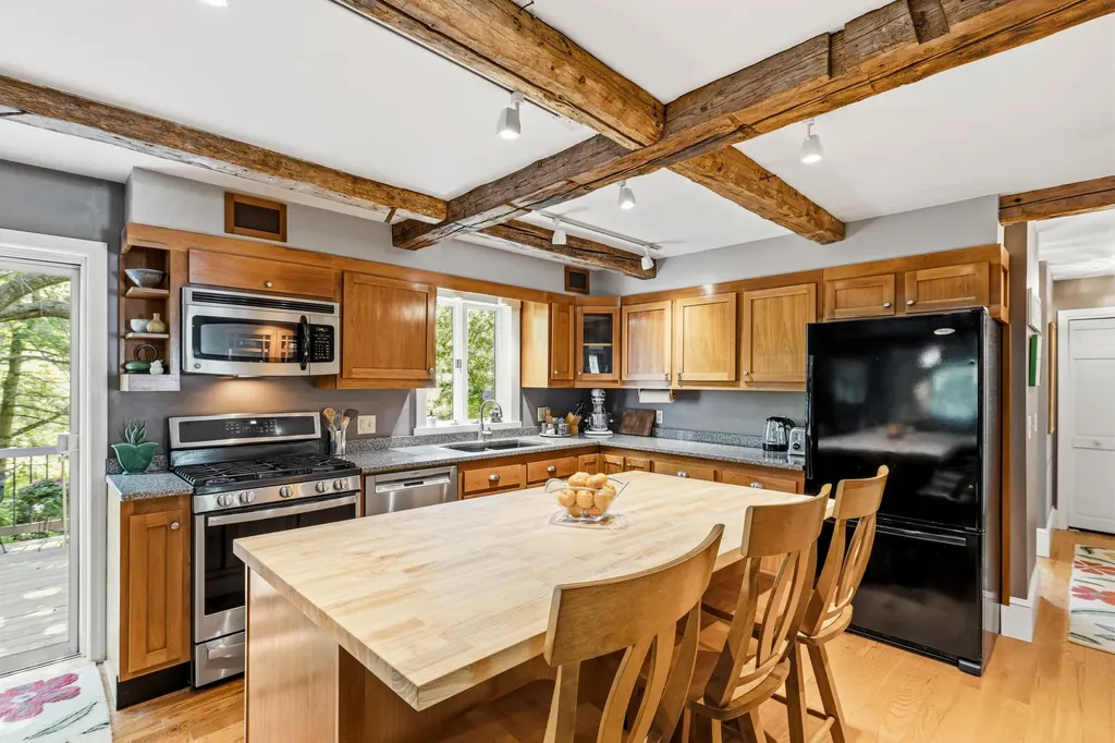 55 Higgins Lane South Portland ME 04106